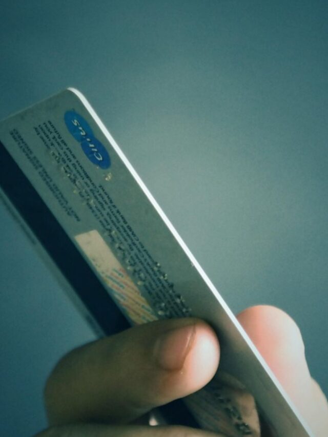 Top 7 Benefits of Discover it® Student Cash Back Card